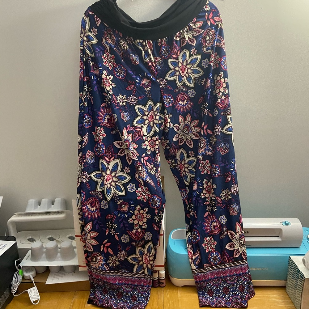2X Womens Pants Apt 9 Brand new